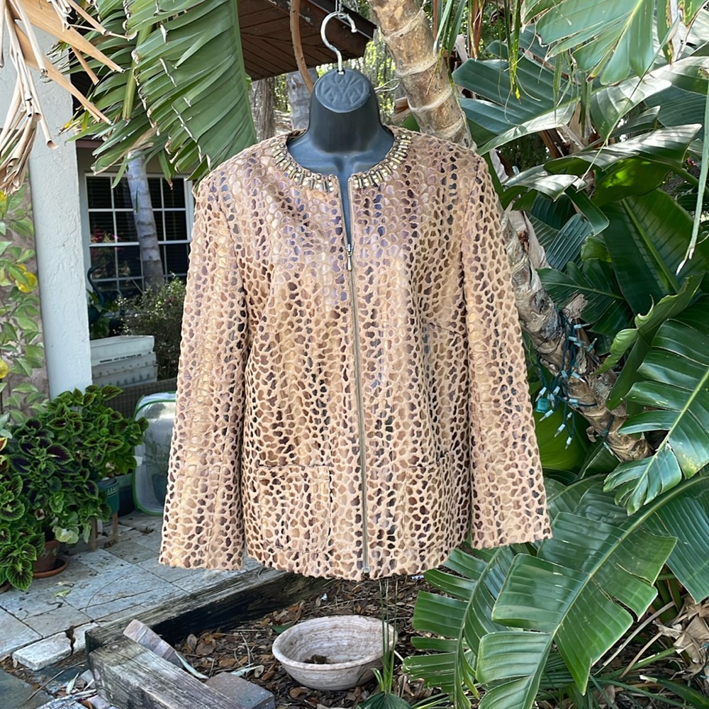 Metallic gold, leopard print springjacket